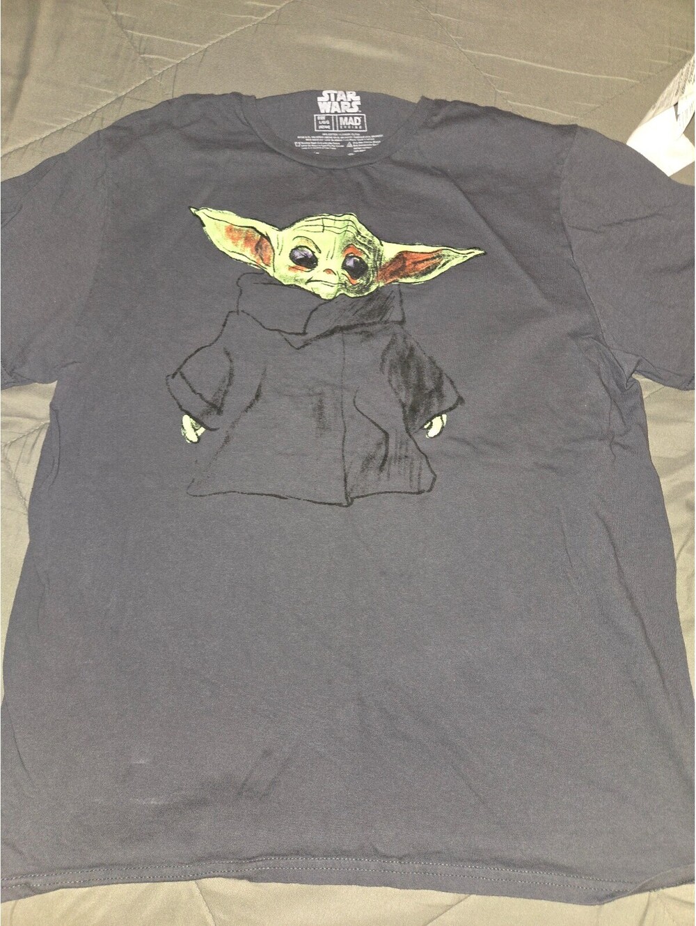 Star Wars The Mandalorian Baby Yoda Graphic T-Shirt Large